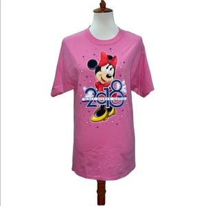 Disney Walt Disney World Minnie 2018 T-Shirt Pink Size Medium